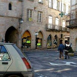 Place Champollion à Figeac