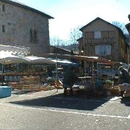Place Vival à Figeac